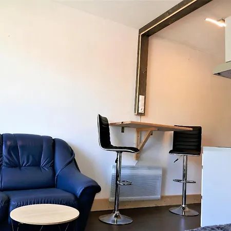 Studio Elena, Vue Sur La Montagne Apartment *